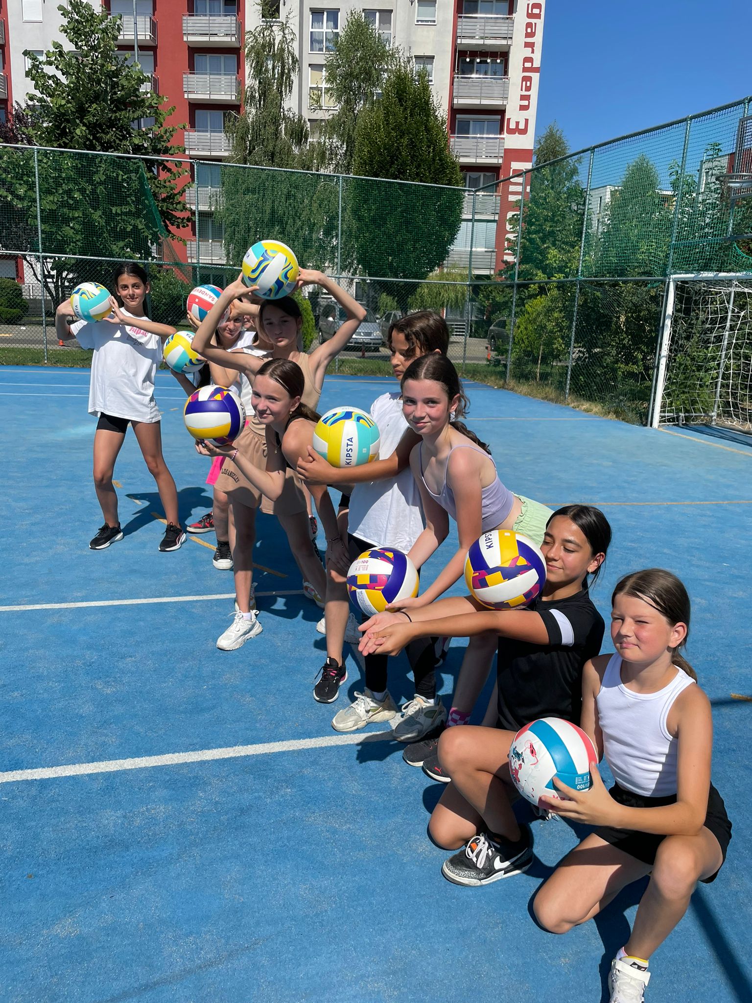 kids playing volley